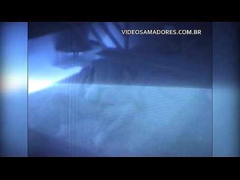 ❤️ Senarrak emazteari filmatzen dio bizilaguna eta makurtu bat dela jakiten du Errusiar porno gurean eu.porn-93.ru ❌
