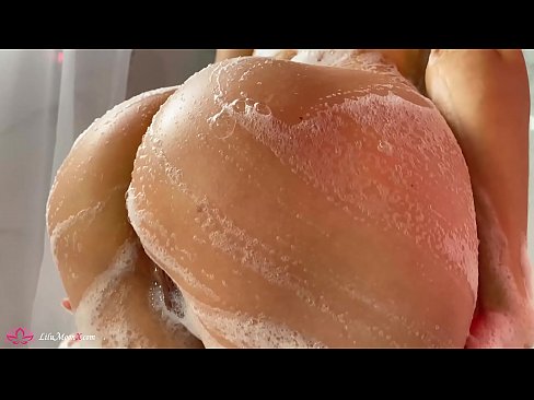 ❤️ Brunette pussy bibragailuarekin masturbatzen du dutxan orgasmo bizia lortzeko Errusiar porno gurean eu.porn-93.ru ❌