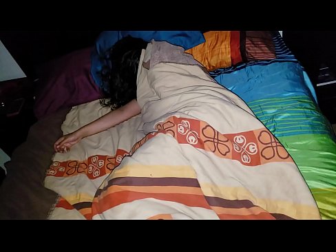 ❤️ Semeordea bere amaorde gazteari errieta egiten dio lo egiten duen bitartean. Errusiar porno gurean eu.porn-93.ru ❌